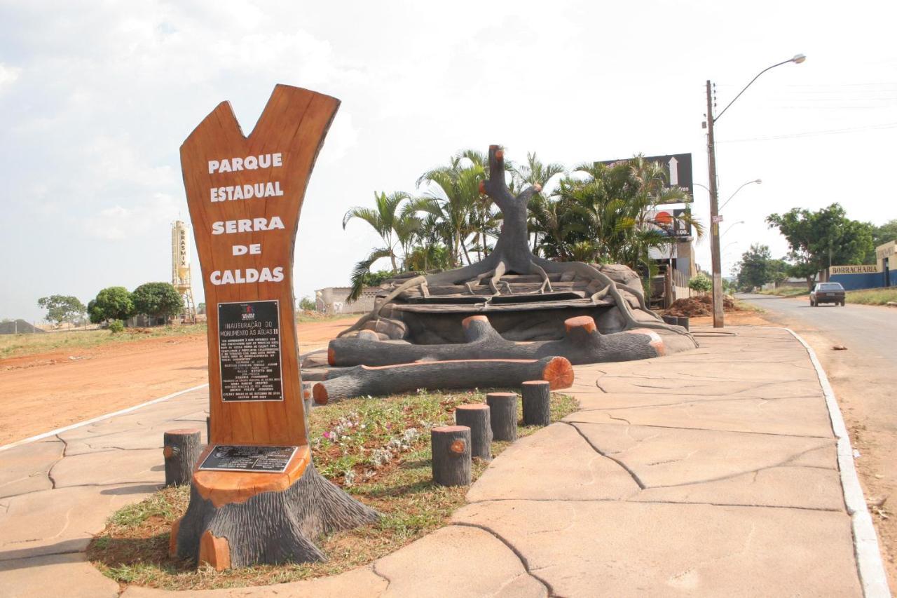 Lacqua Diroma Hotel Com Parque Aquatico 24 Horas Caldas Novas Buitenkant foto