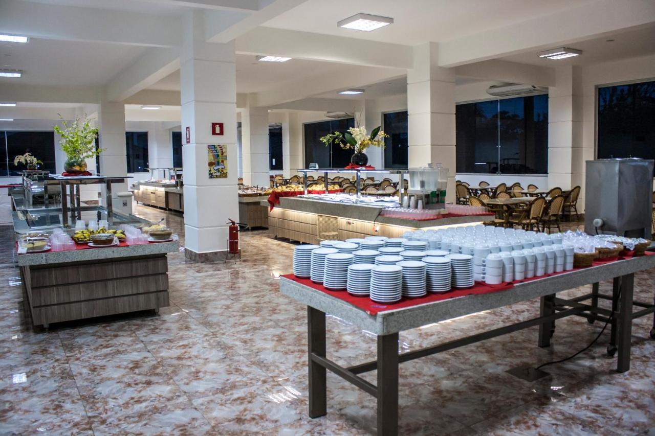 Lacqua Diroma Hotel Com Parque Aquatico 24 Horas Caldas Novas Buitenkant foto