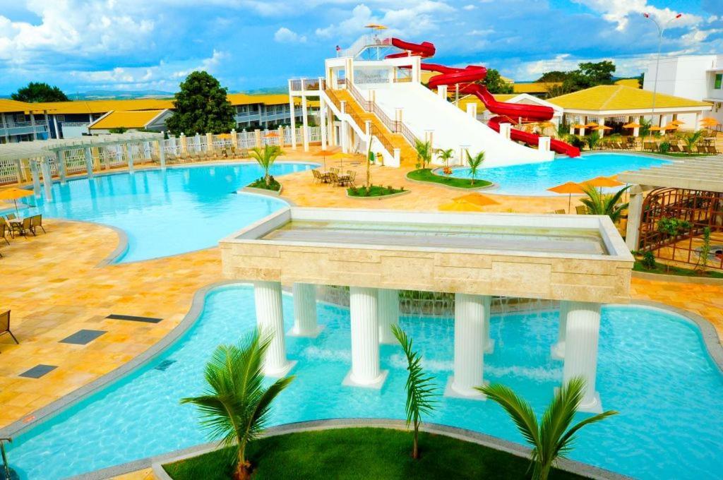 Lacqua Diroma Hotel Com Parque Aquatico 24 Horas Caldas Novas Buitenkant foto