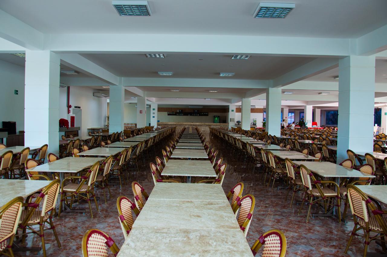 Lacqua Diroma Hotel Com Parque Aquatico 24 Horas Caldas Novas Buitenkant foto